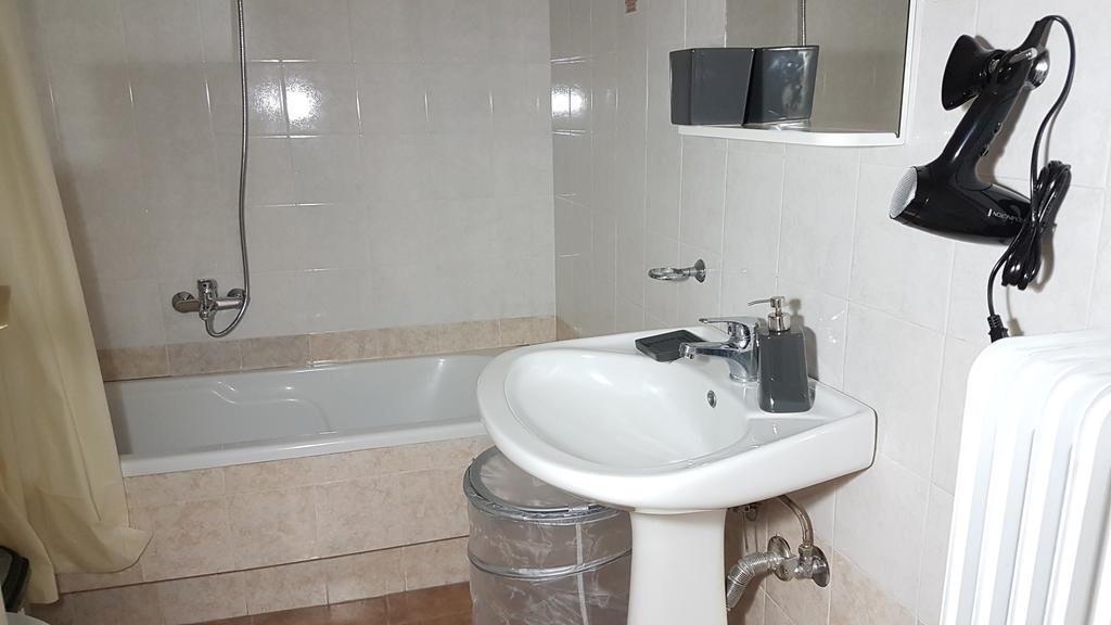Errathens Wheat Apartment - Athens Center, 3 Bd, 1 Bath Экстерьер фото